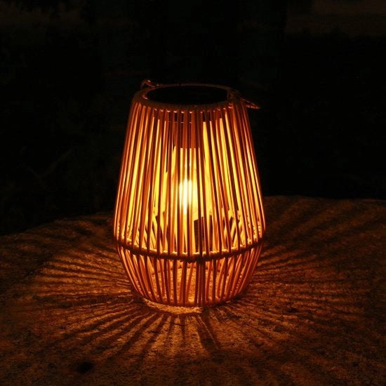 Set di due Lampade Solari per Esterni - 18,5*15 cm - Lampade Solari per Esterni - Imitazioni di Lampade a Rotanda da Appendere - Adatte per Campeggio, Terrazze, Giardini, Pergole, Verande, Decorazione Giardino
