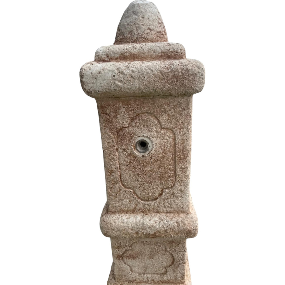 Fontana calcestruzzo cemento senza rubinetto 63x50xh.109cm modello castello