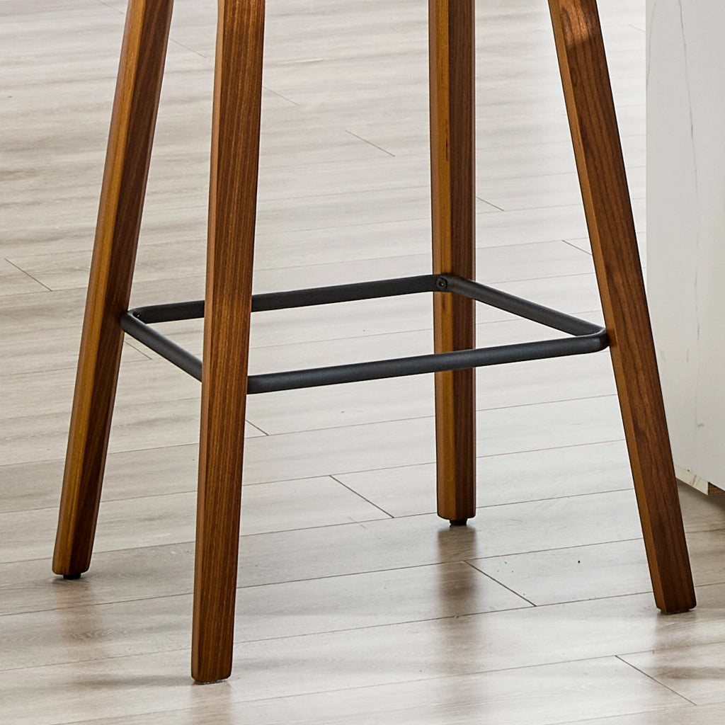 Set di 2 sgabelli da bar con braccioli, seduta imbottita, gambe in legno e design scandinavo