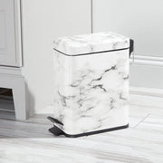 Pulitore pedale per contenitore di rifiuti/baschetto rettangolare in metallo e plastica 5L con pedale, coperchio e contenitore interno in plastica marino.