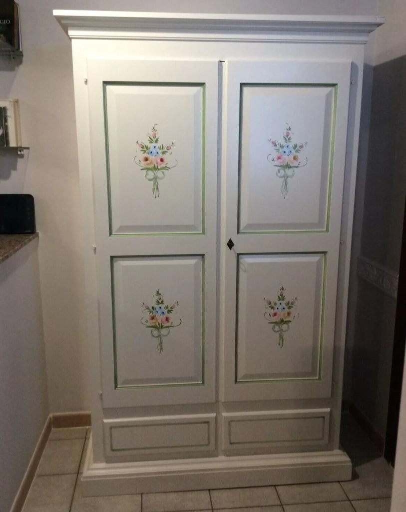 Armadio arte povera 2 porte legno bianco decorato 125x61x200 (504) - Mobili 2G