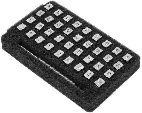 Serie di timbri 36 pezzi - Lettere/Cifre - Maniglia antiscivolo - Timbri forati - Materiale in acciaio liscio - Dimensioni 3,5 mm/6,5 mm - Kit timbri