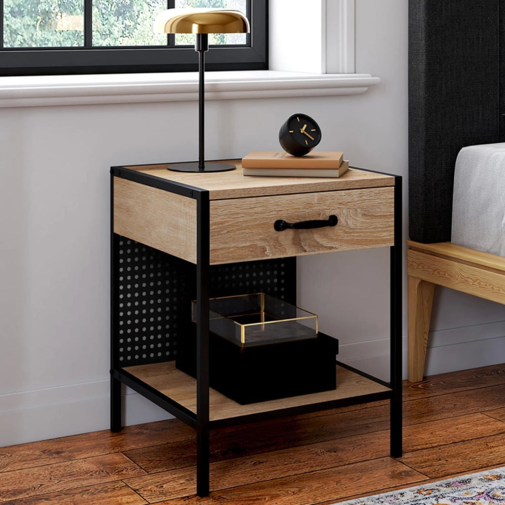 Set di 2 comodini Preston in Acciaio Perforato con 1 cassetto dal Design Industriale