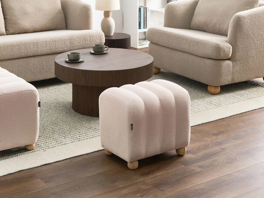 Pouf bianco sporco in bouclé Teddy rivestito con gambe in legno pouf ottomano design moderno accessori per soggiorno