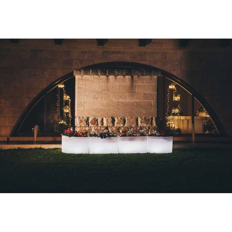 Vaso Fioriera luminosa angolare moderna di design 160x35 H50 in polimero resistente con LED bianco per interno ed esterno - Made in Italy - Monacis