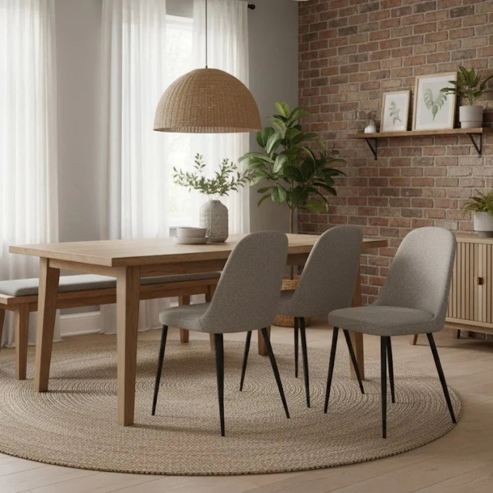 Set di 4 sedie da pranzo imbottite in tessuto grigio chiaro Corvina con struttura in metallo facili da pulire | Duzzle