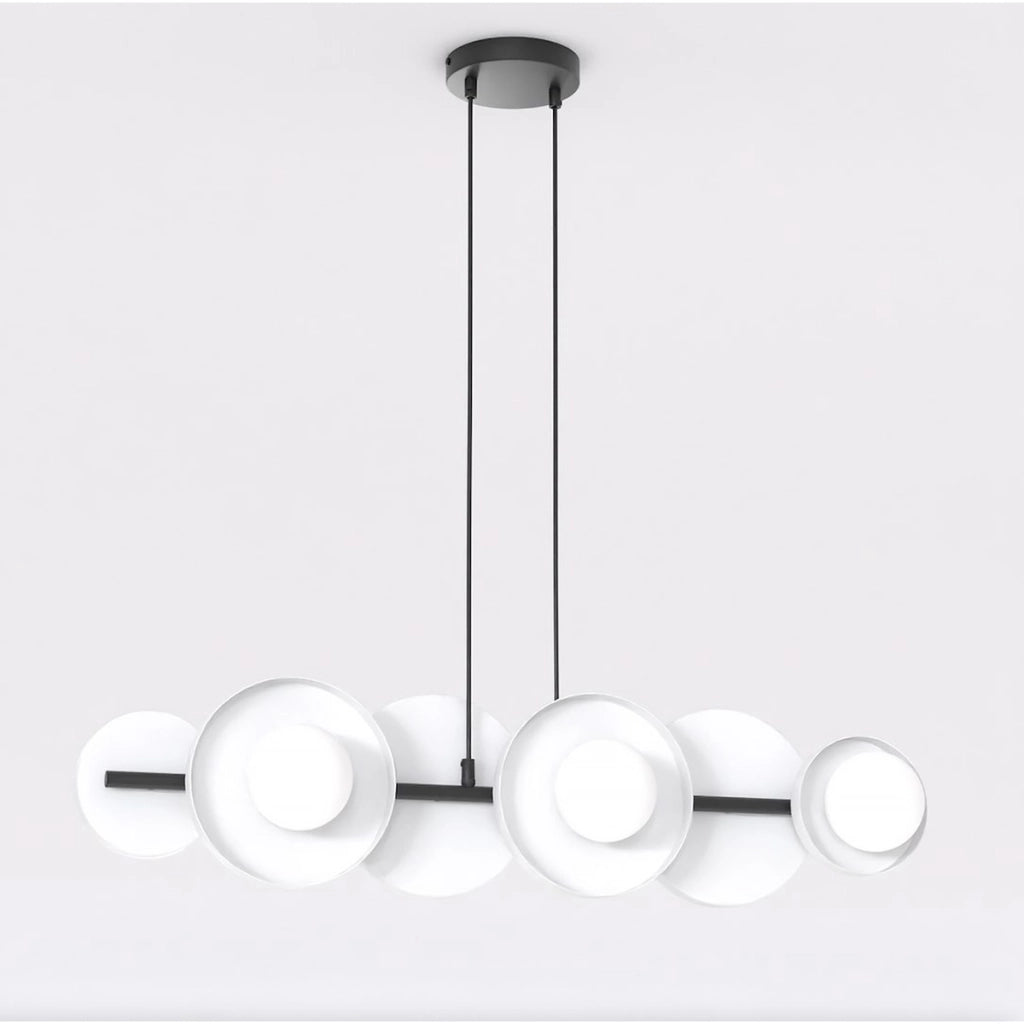 Lampada a sospensione Model con struttura in acciaio nero e diffusori bianchi