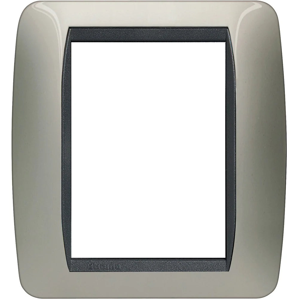 Living Int. - Placca 3+3 posti titanio - L4826TC