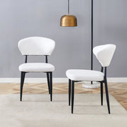 Sedie da pranzo moderne in PU bianco con gambe in metallo nero; set da 2; 72 x 65 x 47;5 cm