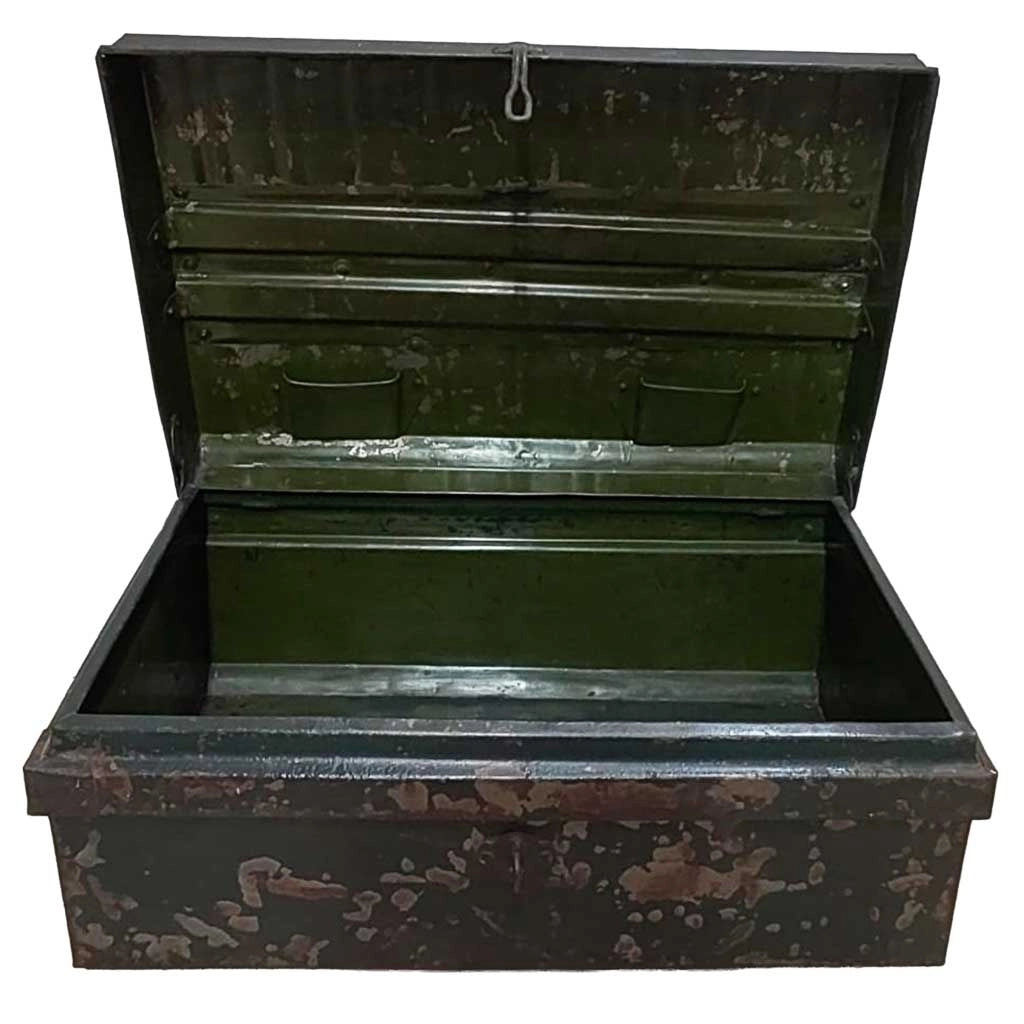 Valigia artigianale in metallo, 67x37x25h cm