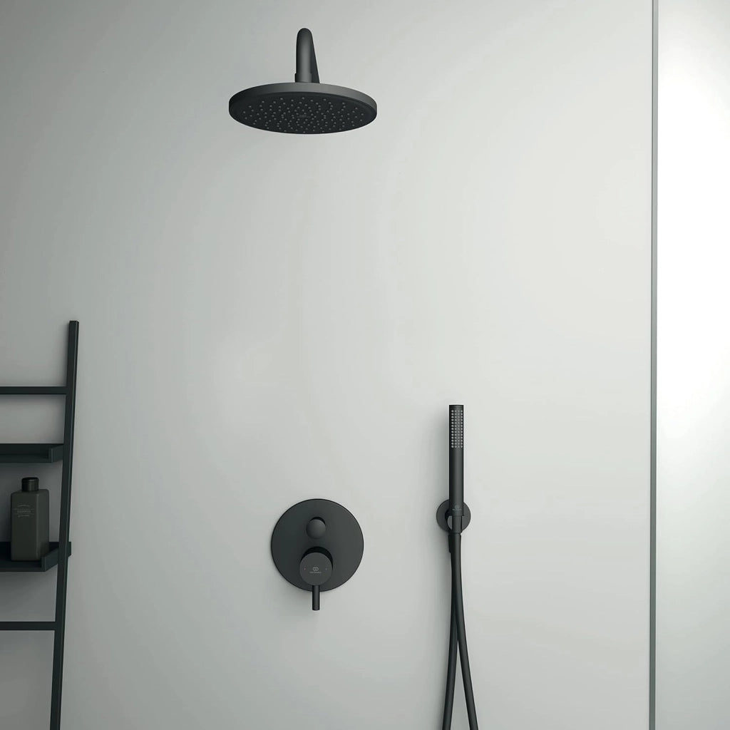 Ideal Standard - Ceraline, Kit doccia con miscelatore monocomando e doccetta, Nero seta