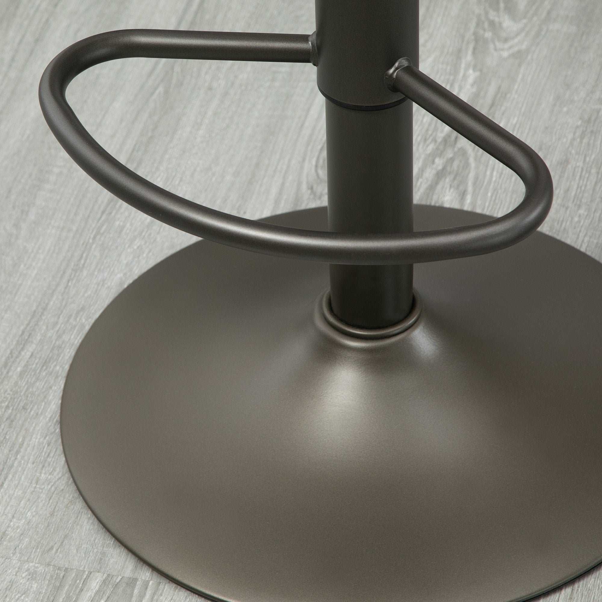 Set 2 Sgabelli Bar 35x36x64-85 cm con Poggiapiedi in Similpelle Marrone