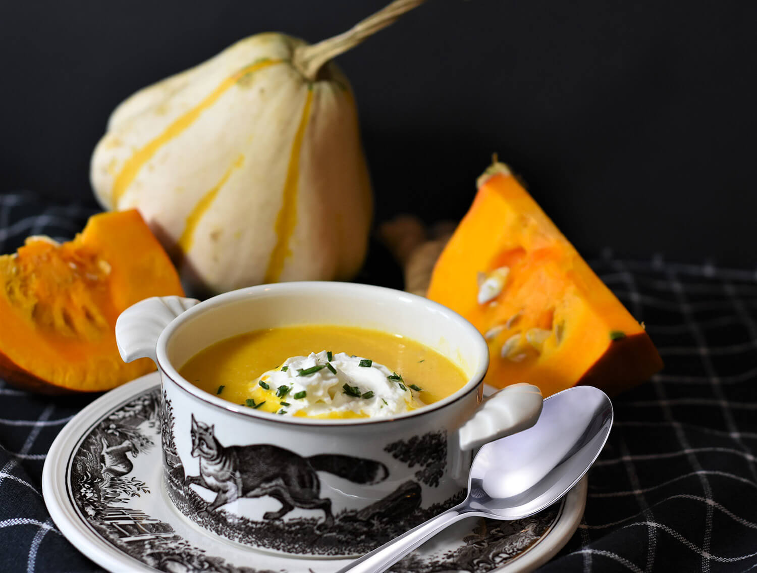 Set Posate 16 Pezzi Finitura Argento Metallizato Lucido