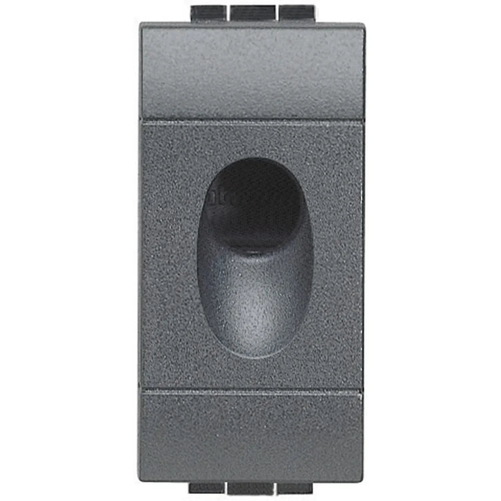 Living Int. - Falso polo con foro - L4953