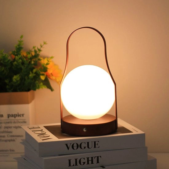 Lampada da tavolo portatile, con illuminazione a led, alimentata da batteria, con schermo touch, regolabile su 3 livelli di luminosità, luce notturna per camera da letto e soggiorno