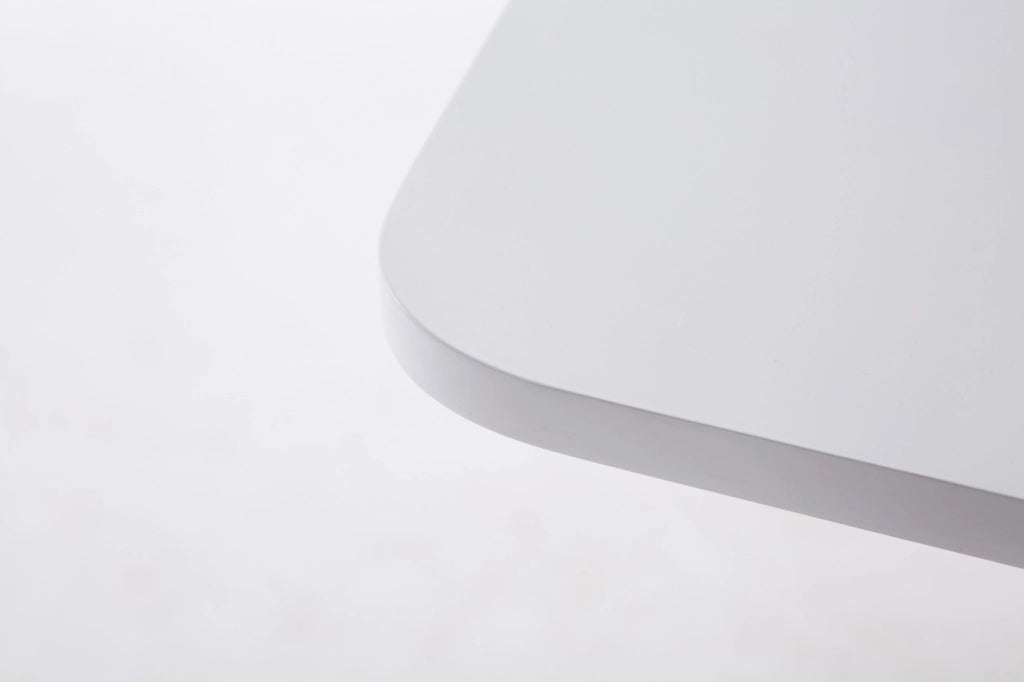 Tavolino quadrato da appoggio con ripiano in legno bianco