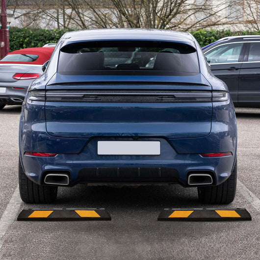 Delimitatore di parcheggio, 2 battiruota in gomma 900x150x100mm con fasce rifrangenti, Fermaruota