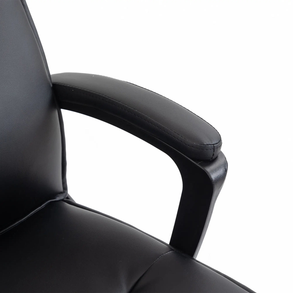 Sedia da ufficio ergonomica con schienale curvo, seduta doppio strato e base metallica, in PU nero