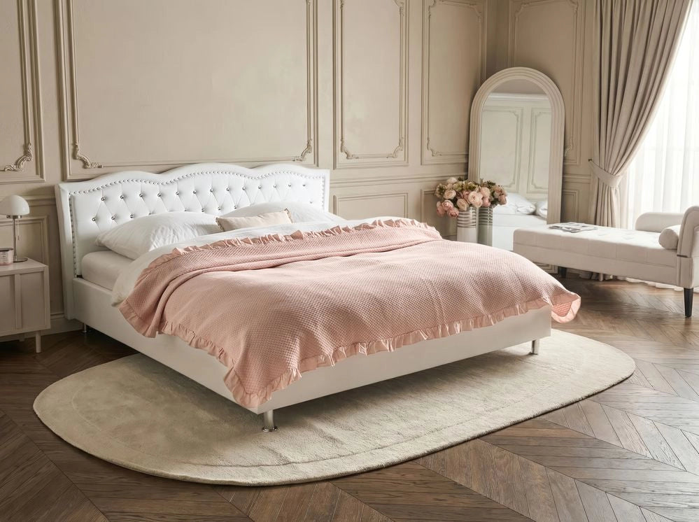 Letto 180 x 200 cm in ecopelle bianca da 1,80 con cornice imbottita bottoncini in cristallo con finiture per la testa dei chiodi