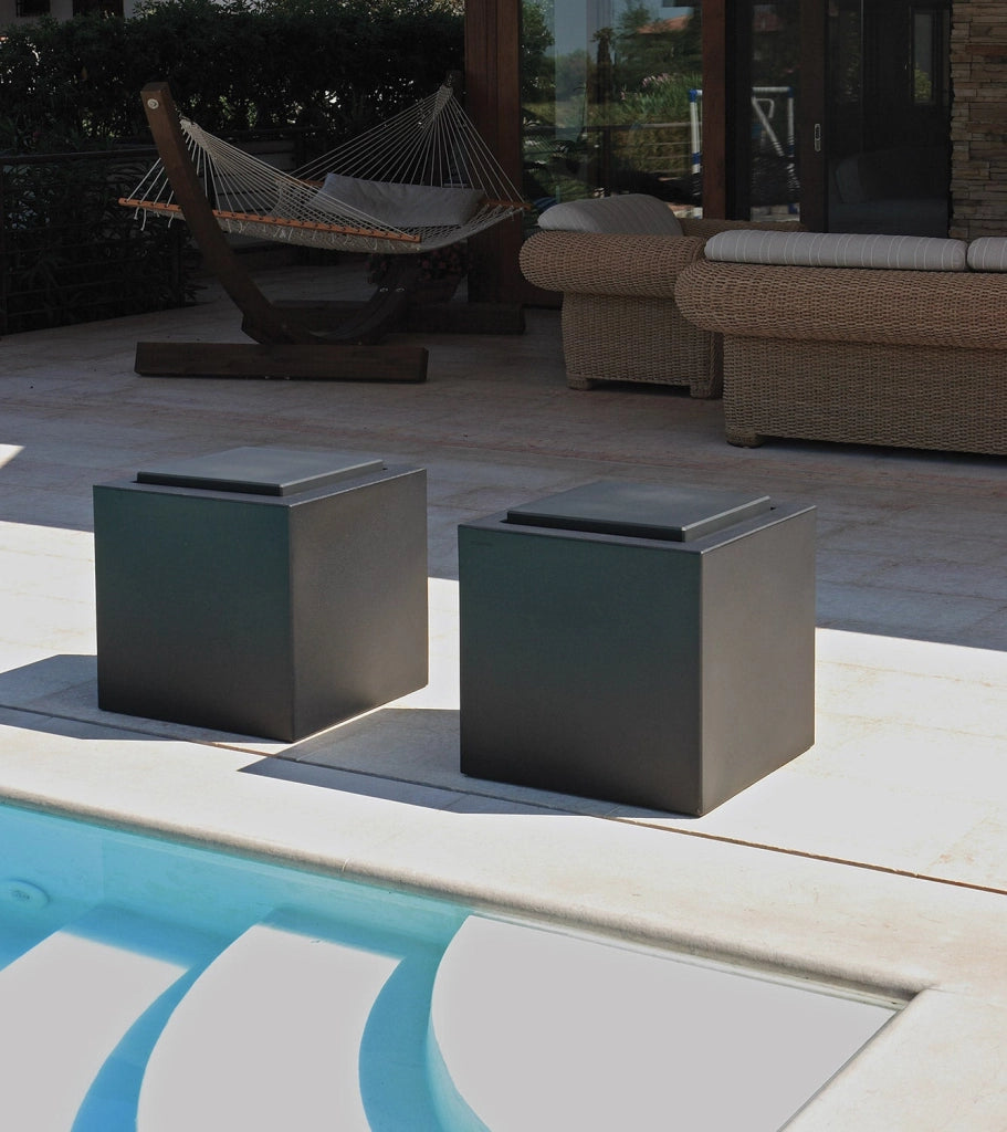 Pouf da Giardino 50x50 cm con Cuscino in Resina Arkema Iris Comfort Bianco