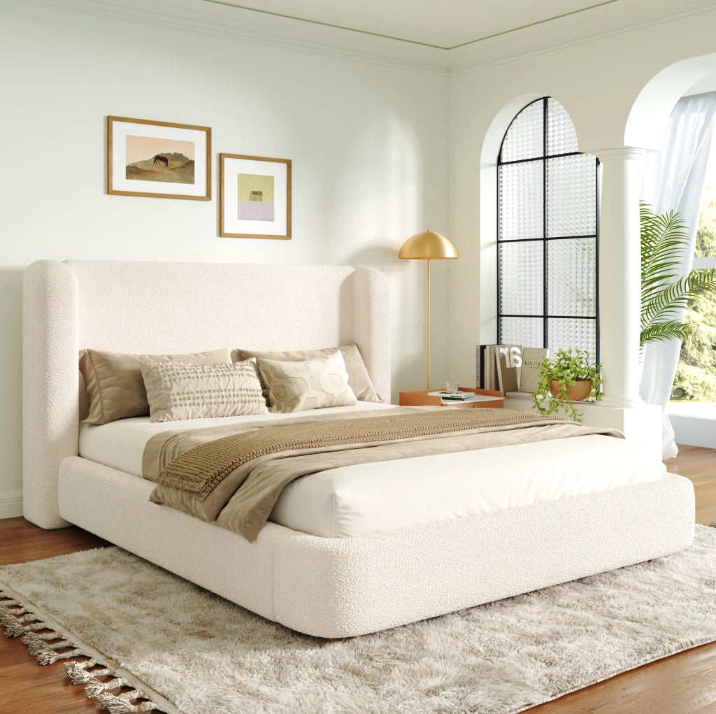 Letto matrimoniale imbottito 180x200 cm con contenitore; struttura in metallo e bouclé beige