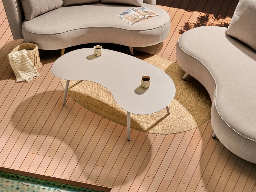 Tavolino da giardino in alluminio 130 x 65 cm resistente ai raggi UV e all'acqua forma a fagiolo beige