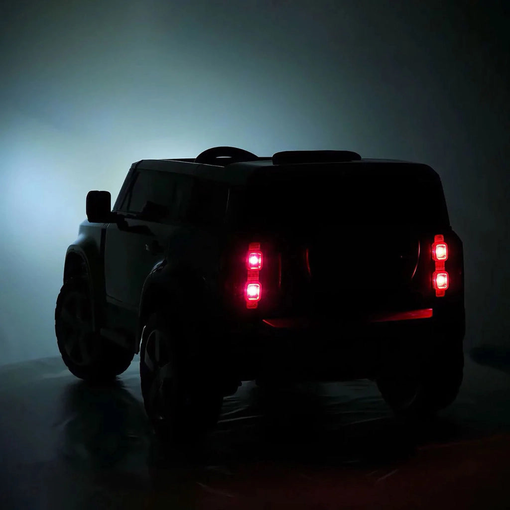 Macchina Elettrica per Bambini Licenza Ufficiale Land Rover Defender 12V 7Ah Bianco
