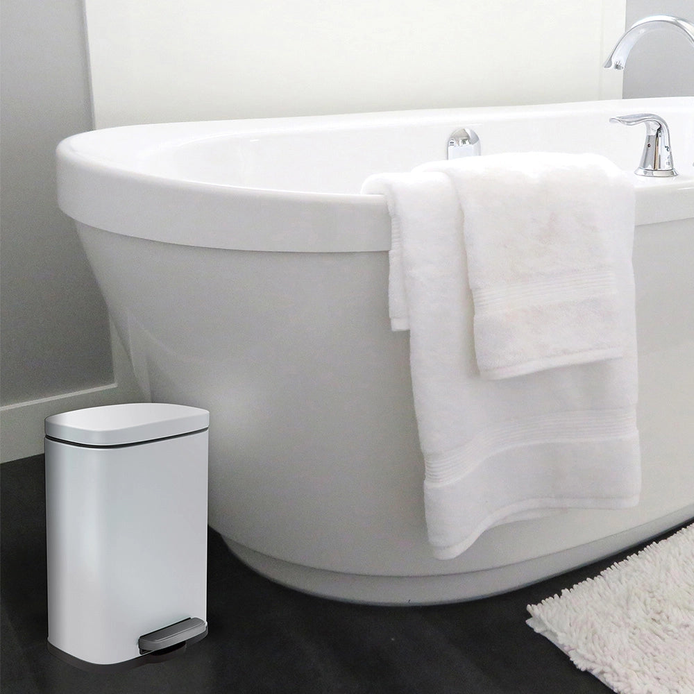 Set pattumiera 5lt a pedale e portascopino in acciaio bianco opaco Axin