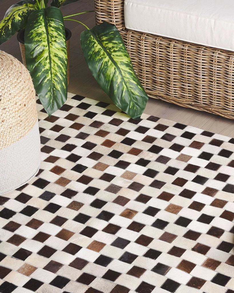 Tappeto tappetino Pelle Bovina Marrone e Beige 140 x 200 cm Motivo Geometrico Patchwork