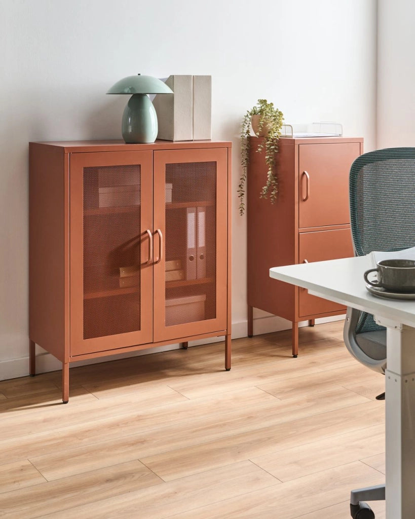 Credenza da ufficio in acciaio in stile industriale moderno 2 ante e 3 ripiani marrone dorato moderno contemporaneo ufficio
