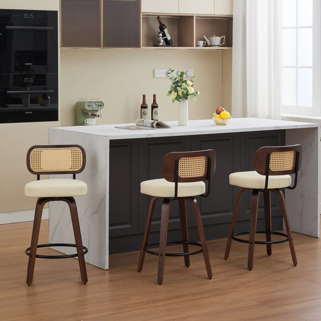 Set di 3 Sgabelli da Bar Girevoli con Schienale in Paglia di Vienna e Seduta Imbottita; Poliuretano; Beige