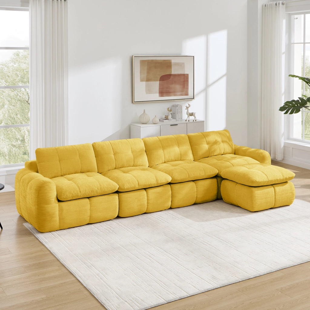 Divano modulare angolare 4 posti con pouf e seduta profonda in chenille giallo 334×160×68 cm