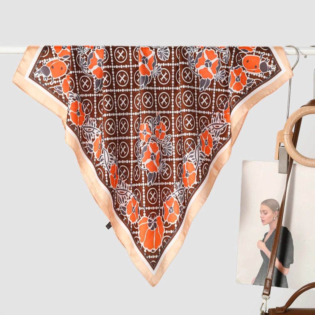 Nuova sciarpa da donna in seta stampata, stile coreano, sciarpa decorativa alla moda e versatile.