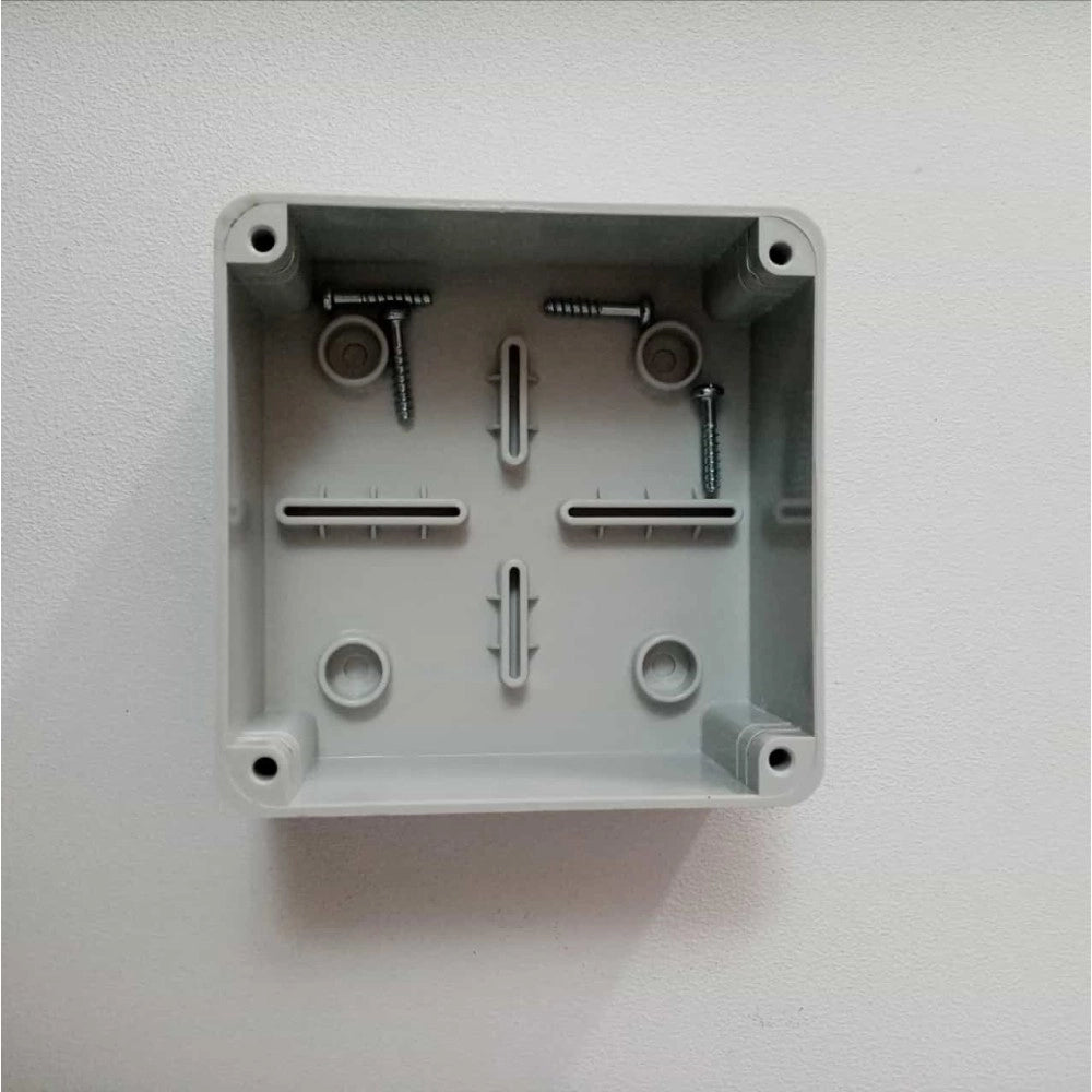 Cassetta derivazione l 100 x h 100 x p 50mm ip56 pareti liscie quadrata