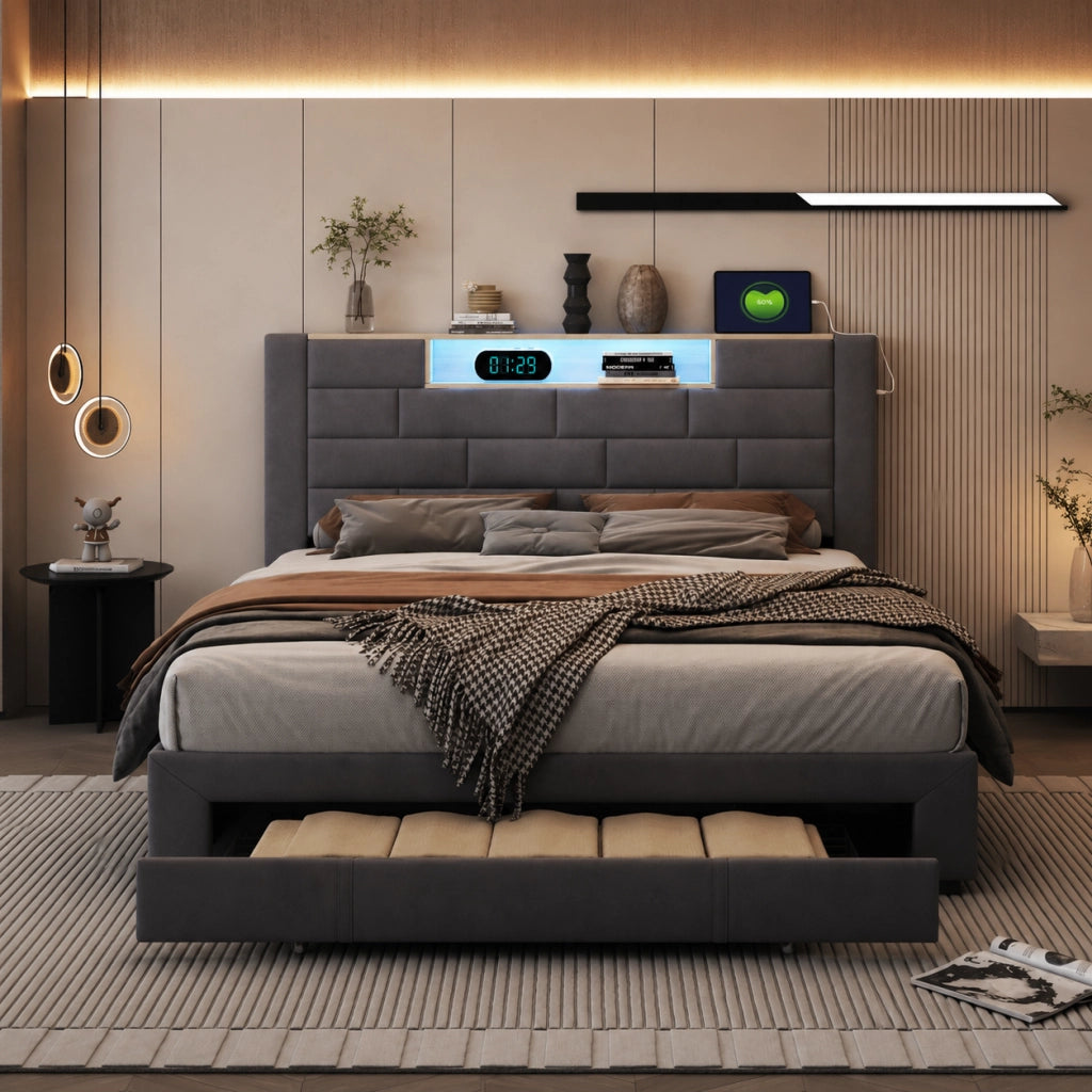 Letto matrimoniale 160x200 cm velluto grigio, testiera con vano portaoggetti, porte USB, luci RGB‑LED controllabili da app e telecomando, 3 cassetti contenitore