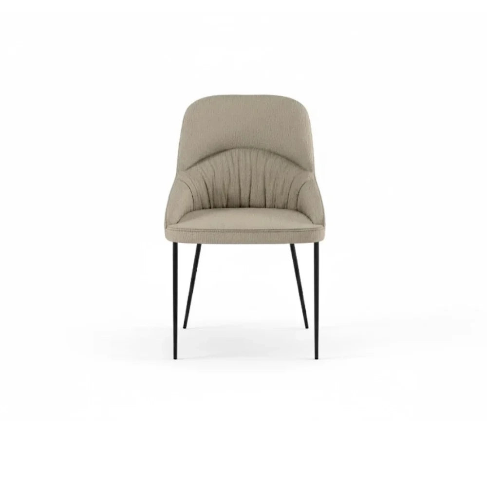 Set di 4 sedie da pranzo imbottite in tessuto beige Harmony con struttura in metallo facili da pulire | Duzzle
