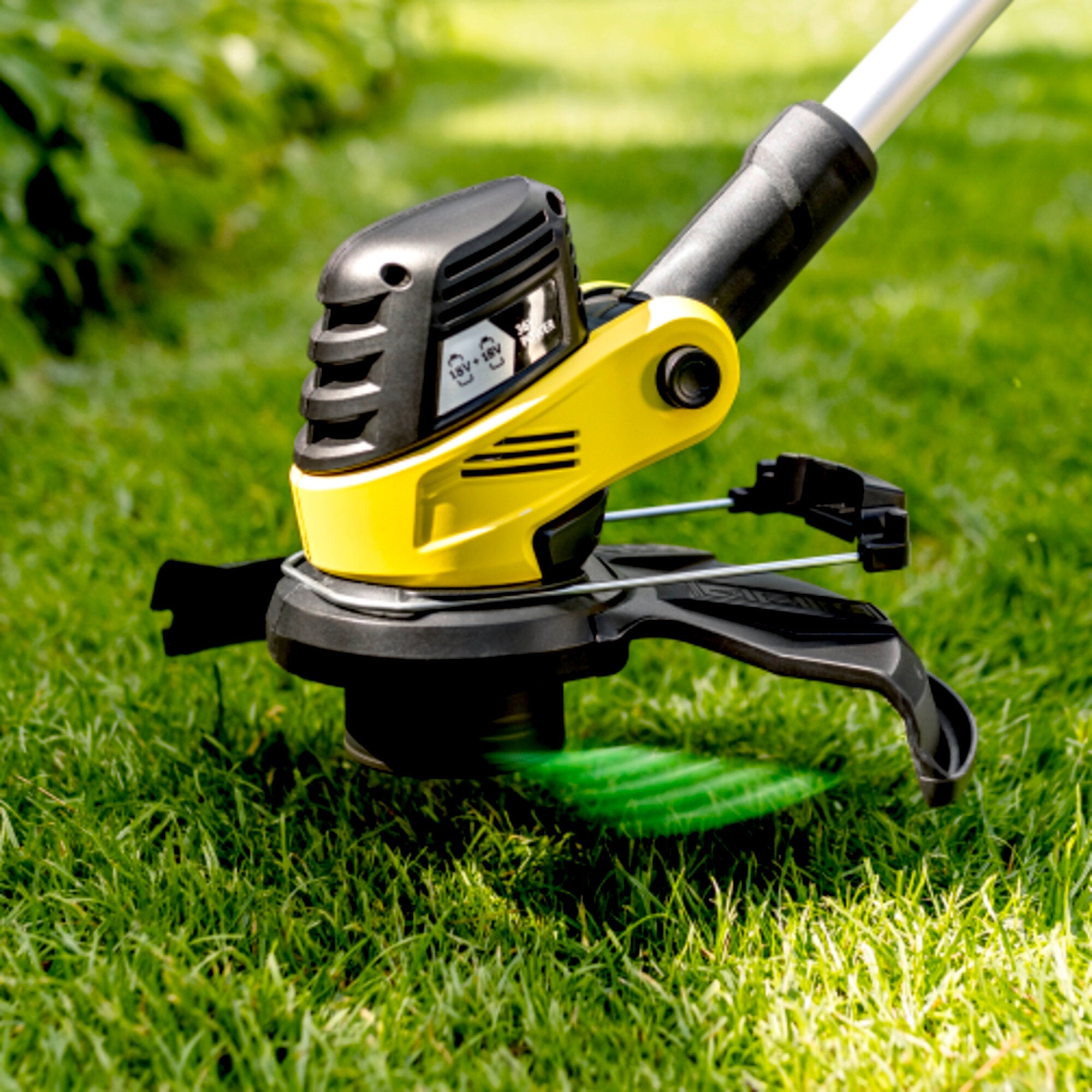 KARCHER Tagliaerba a batteria LTR 3-18 Dual - Piattaforma batteria: Piattaforma Battery Power+ 18 V  - Diametro di taglio: 30 cm - Taglierina più resistente: Linea di testa