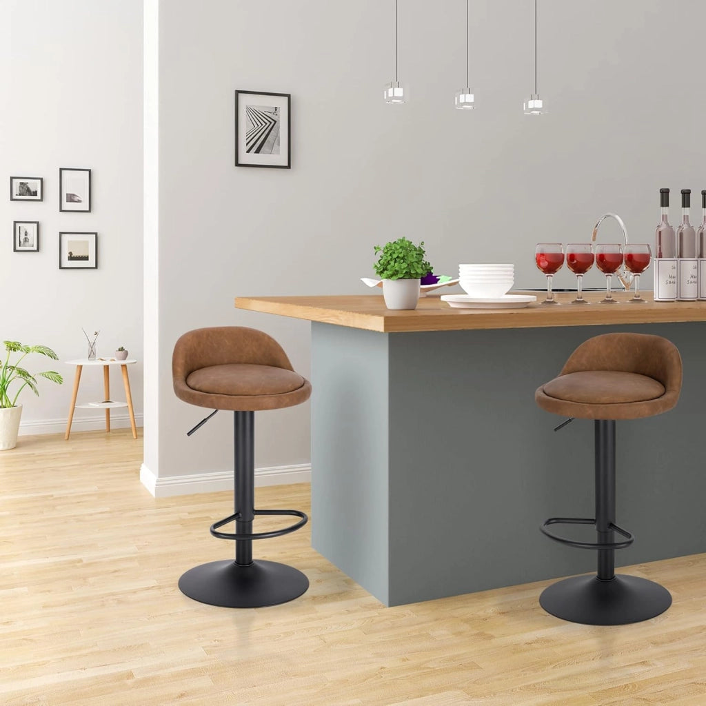 Sgabelli da Cucina in similpelle con Poggiapiedi Sgabelli da Bar Moderni per Bancone Penisola Sedie Alte Girevoli Altezza Seduta Regolabile 61-82cm, Marrone 4 Pezzi 0914BY-4