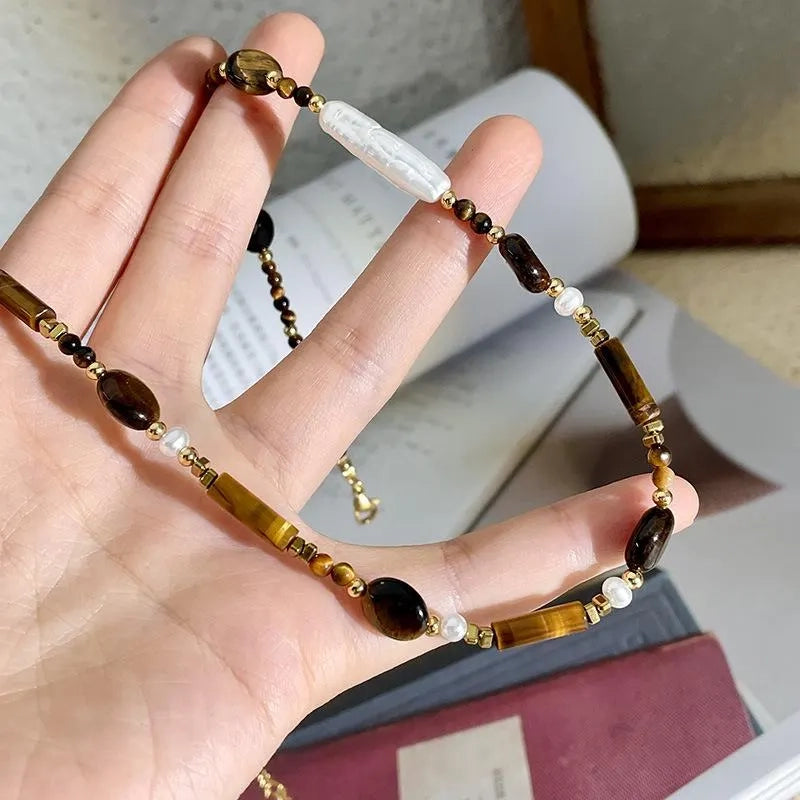 Collana di perle fatte a mano con pietre naturali marroni, regalo di Natale o di compleanno.