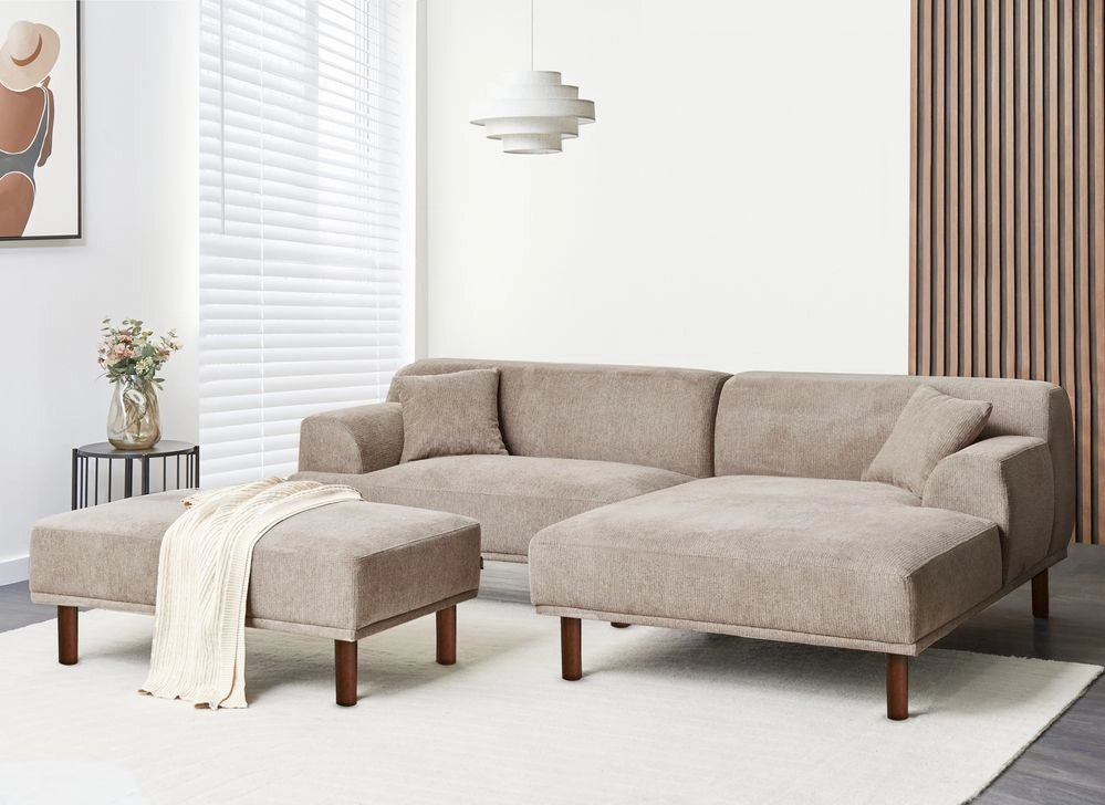 Divano ad angolo sinistro in tessuto tortora lato sinistro con pouf stile minimalista