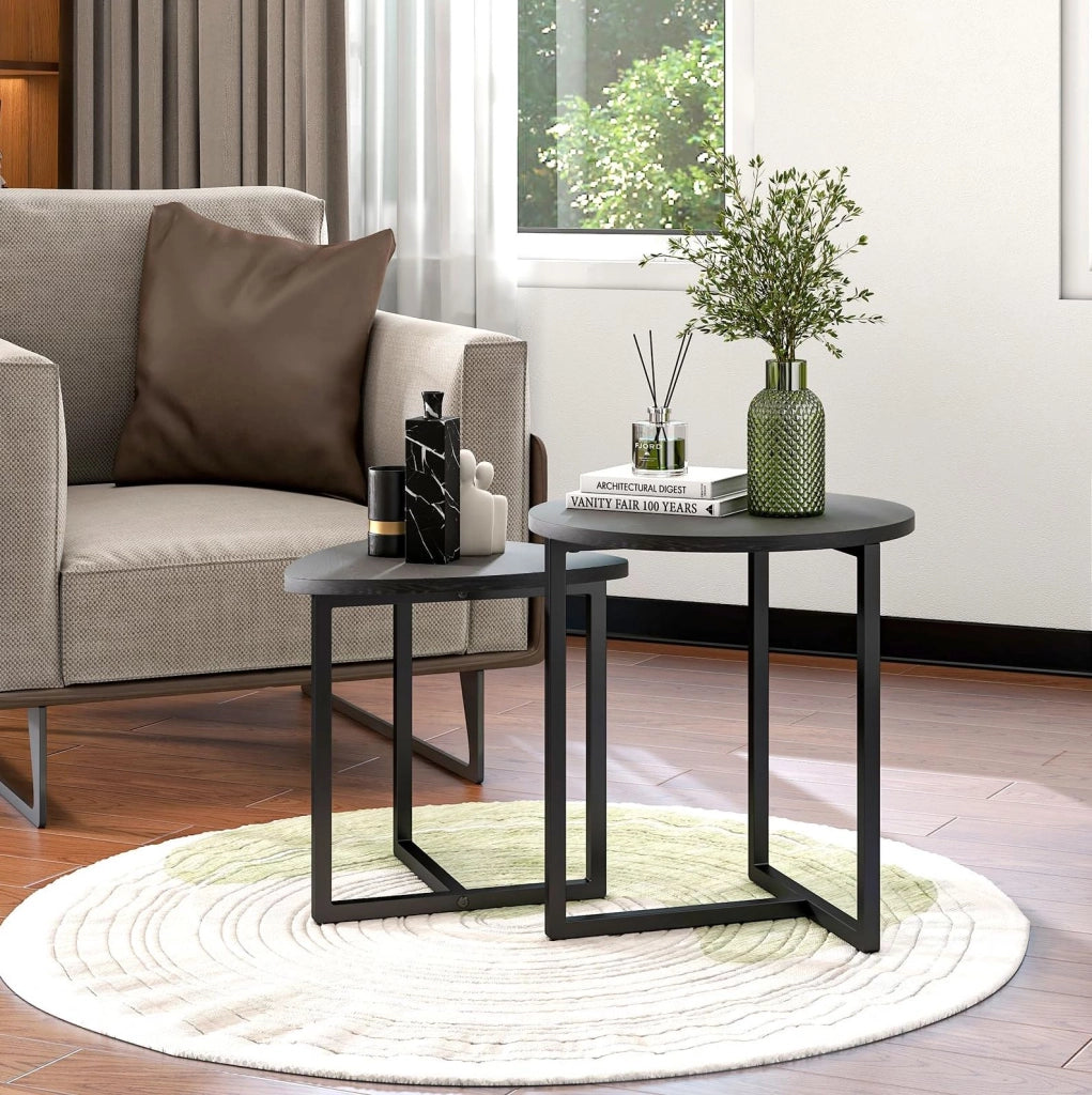 Set di 2 tavolini a cuore in metallo nero; design industriale