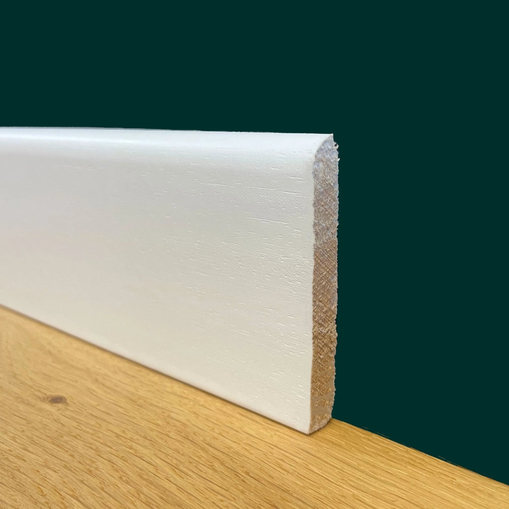 96 ml di BATTISCOPA BC laccato bianco in legno MASSELLO 70X10