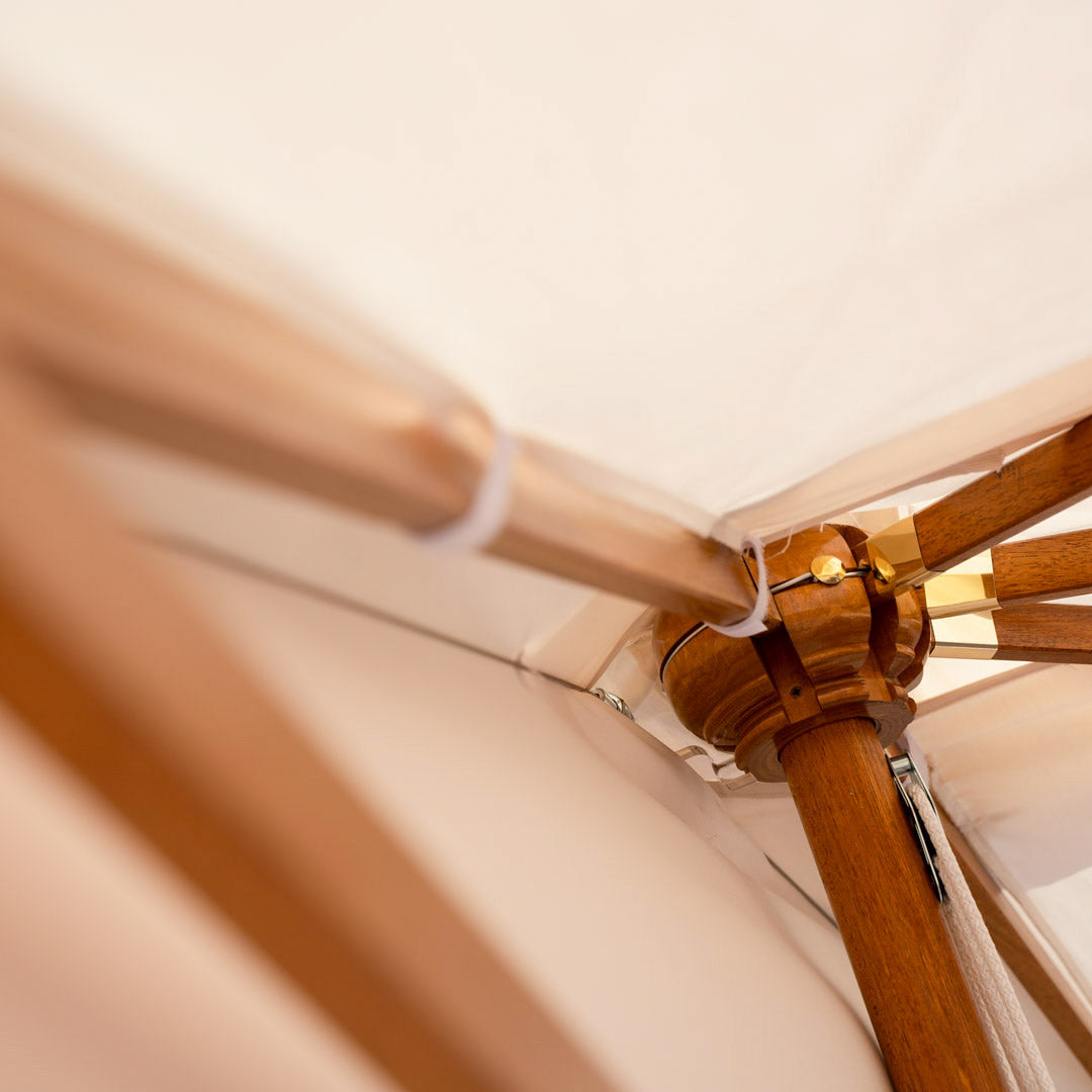 Ombrellone da Giardino 1,5x3 m Palo Ø57 mm Mezzaluna in Legno Telo in Acrilico Ecrù