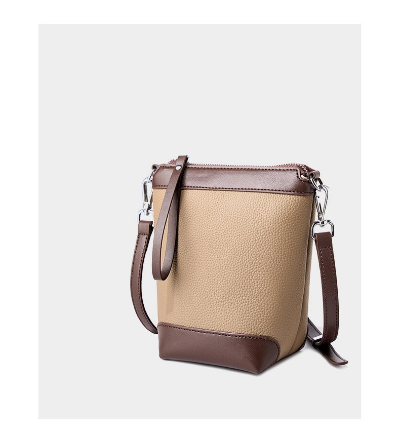 Borsa a mano da donna in vera pelle, modello a tracolla, colore grigio.