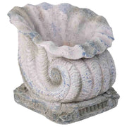 Fioriera a conchiglia color pietra, 65x37x32h cm
