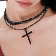 Collana con croce nera multistrato fatta a mano, regalo di Natale o compleanno.