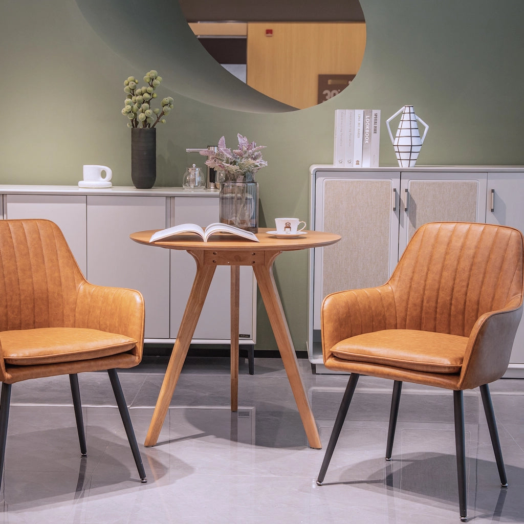 Set di 2 sedie da pranzo con braccioli e seduta imbottita; struttura in metallo; in pelle marrone