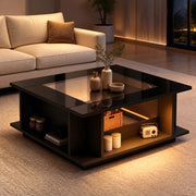 Tavolino basso con LED, piano in vetro e vani aperti, per soggiorno, in truciolare nero, 70 × 70 × 30 cm