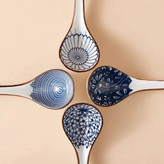 Set di 4 pellici per ramen giapponesi e coreani con manico curvo e coda in ceramica, set di pellici per pho, wonton e noodle in ceramica cinese