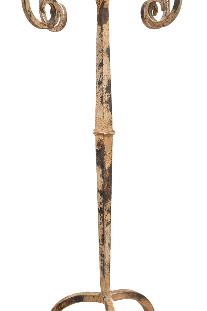 Biscottini Candeliere piantana in ferro battuto lavorato a mano finitura bianca anticata L49XPR49XH94 cm